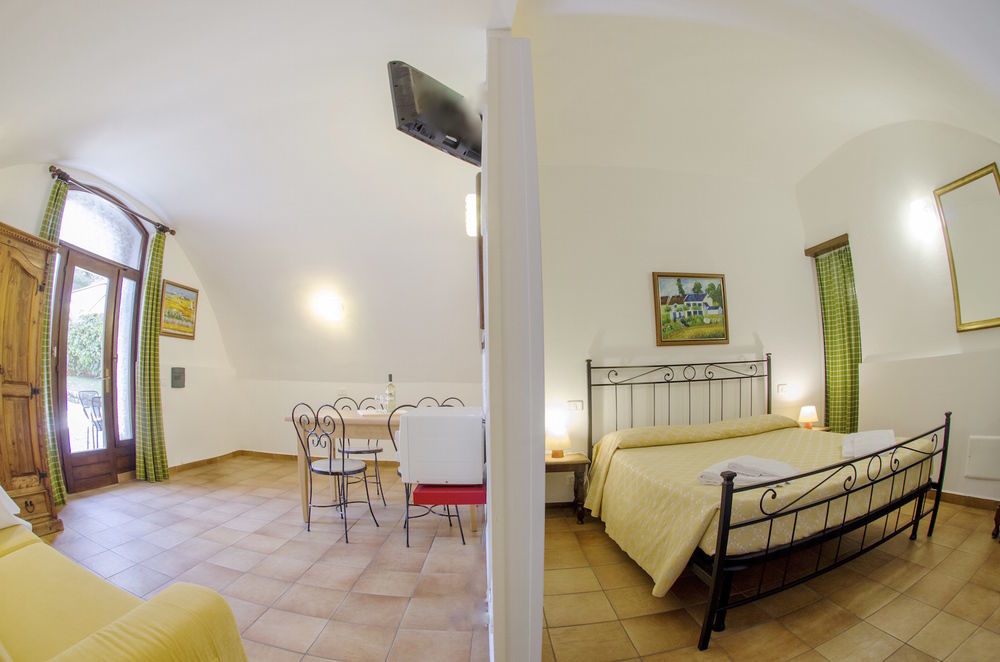 Residence Segattini Riva del Garda Bagian luar foto