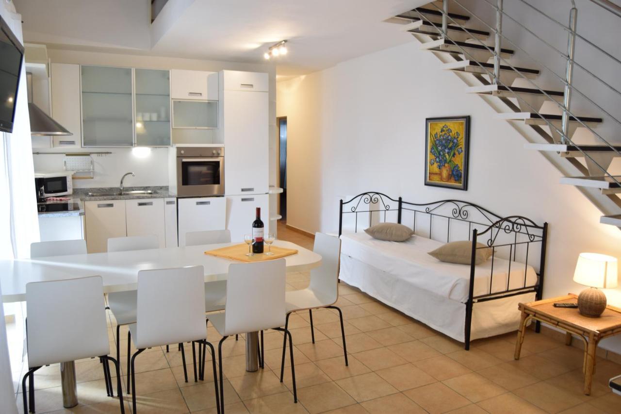Residence Segattini Riva del Garda Bagian luar foto